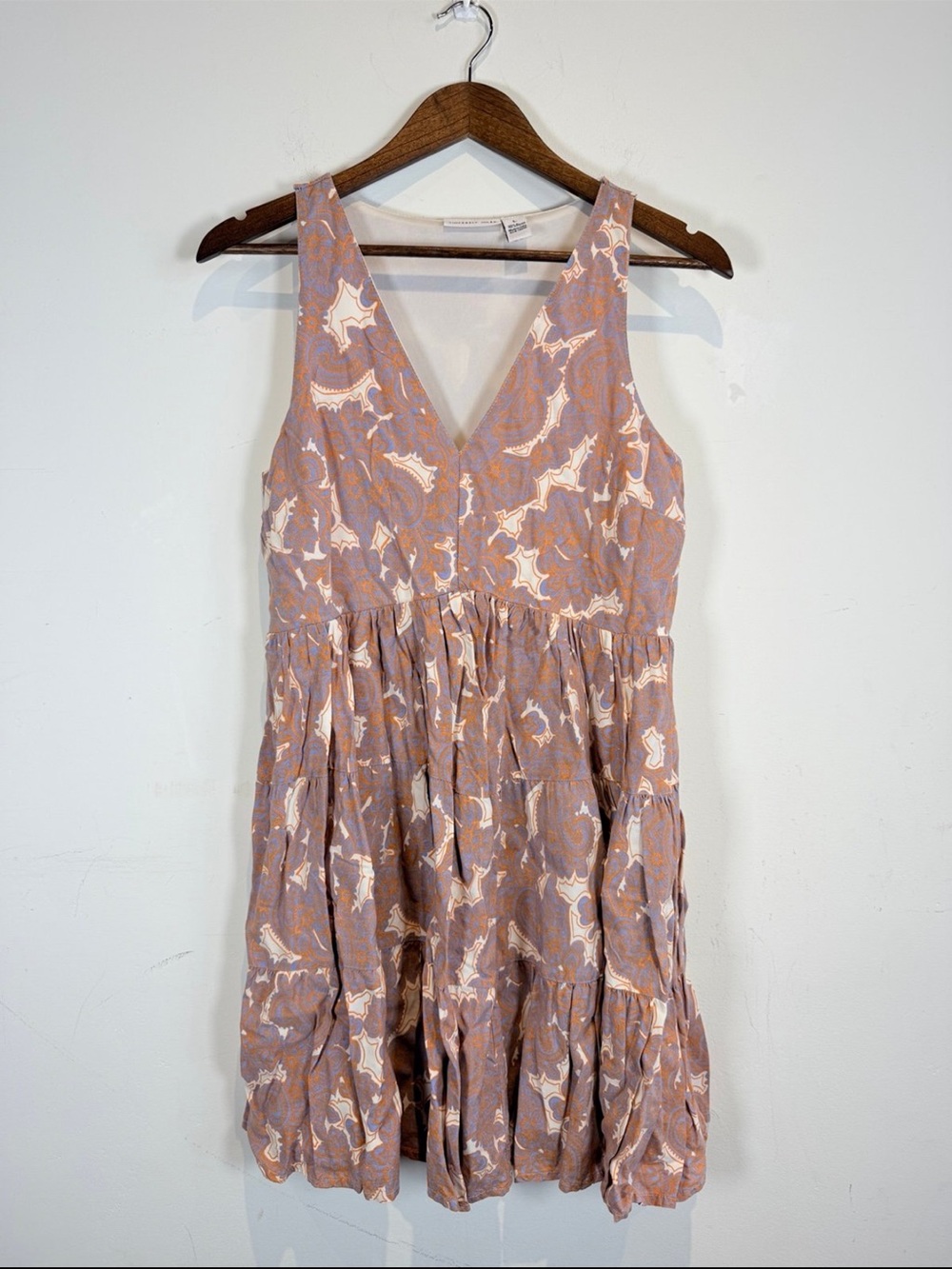Sincerely Jules Sleeveless V-Neck Floral Tiered Dress in Mauve Pink, Size Large